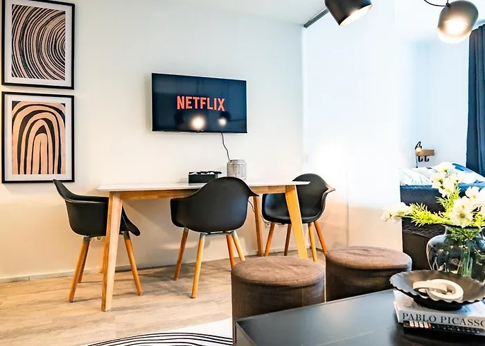 1 Bedroom - Zentral - Business - Wifi - Kueche - Netflix - Parkhaus Wiesbaden