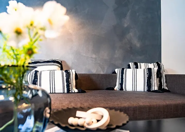 1 Bedroom - Zentral - Business - Wifi - Kueche - Netflix - Parkhaus Apartament *